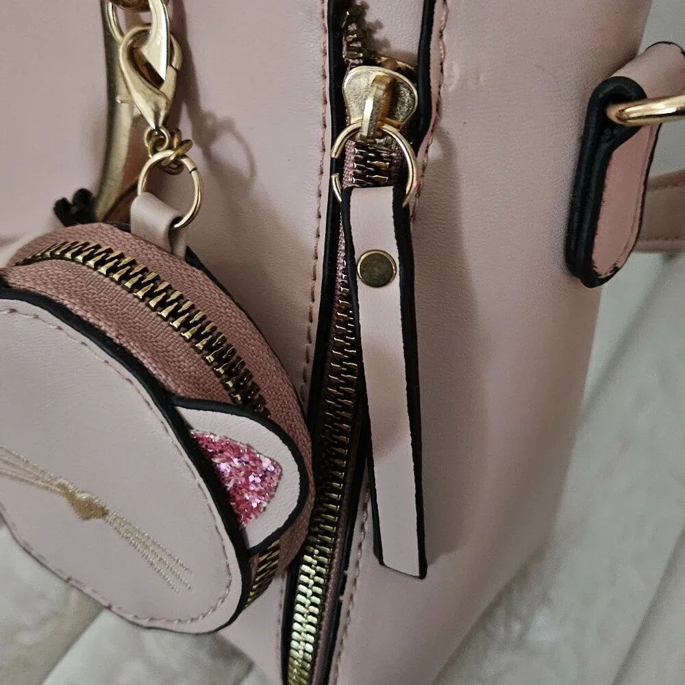 Danbaoly Pink handbag w/handles and crossbody strap NWOT
